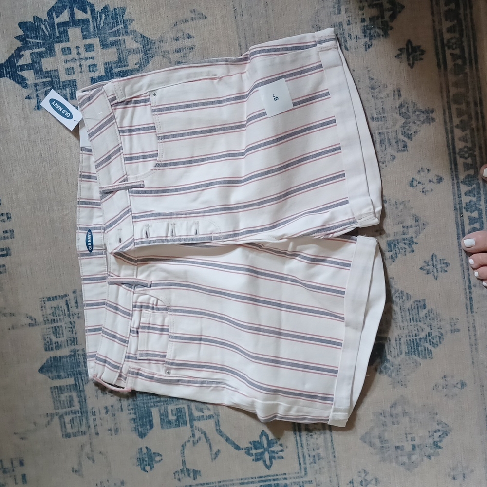 Striped  Cream shorts